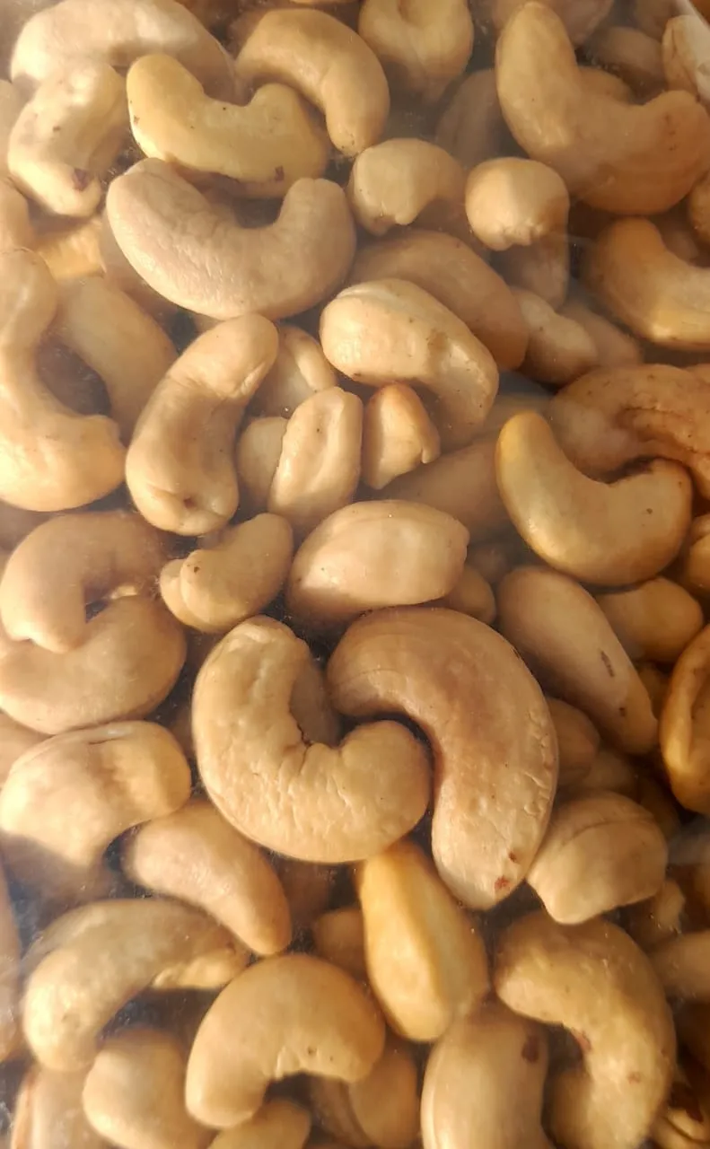 CASTAÑAS DE CAJU 200 g FRACCIONADAS
